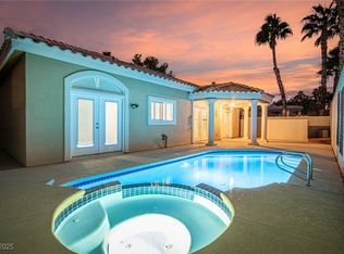 1605 Shadow Rock Dr, Las Vegas, NV 89117