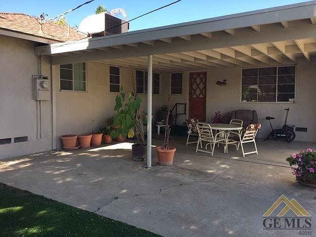 2nd image of 937 Princeton Ave