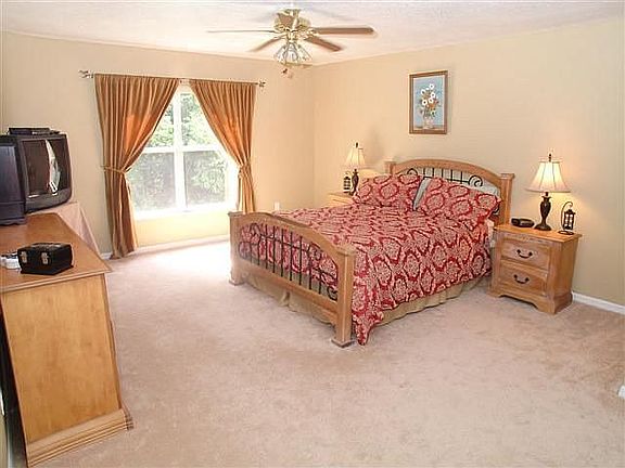 Spacious Master Bedroom