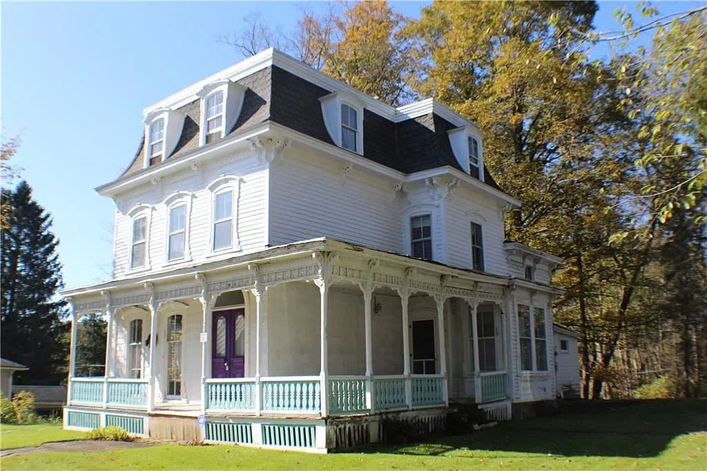 26 Elmwood Ave photo 1