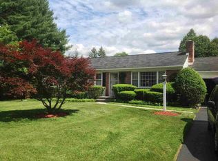 1 Colburn Dr, Poughkeepsie, NY 12603