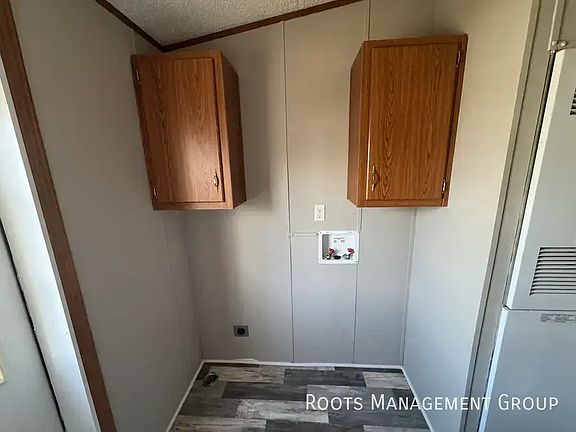 3rd image of B9 Meadows Ct #B9