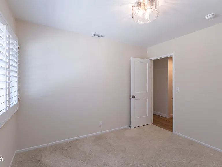 555 Paulette Pl — Photo 26
