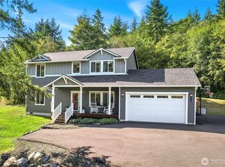 81 E Bay Heights Dr, Allyn, WA 98524
