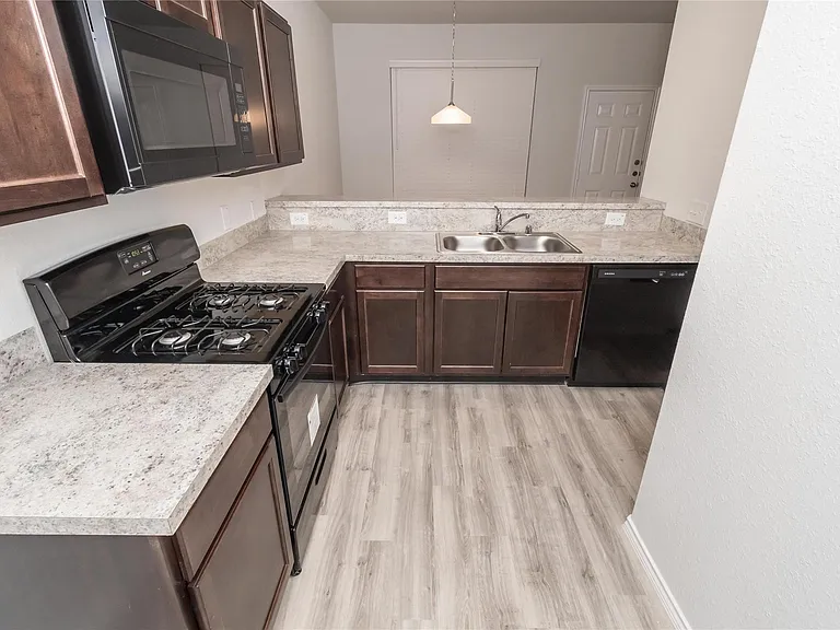 22214 Grand Majestic Dr — Photo 2