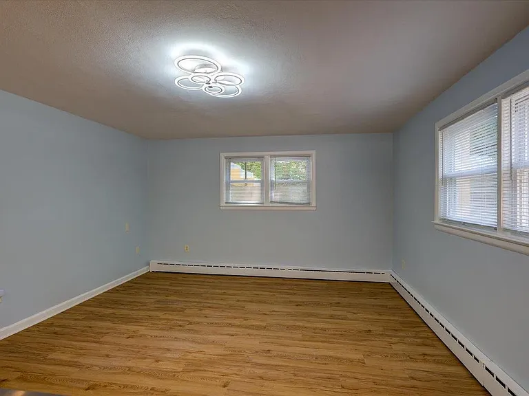 101 N Rosa Rd — Photo 11