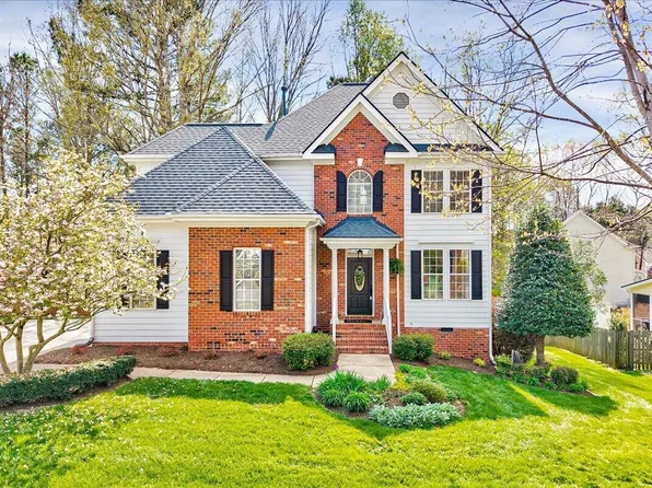 240 Dutch Hill Rd, Holly Springs, NC 27540