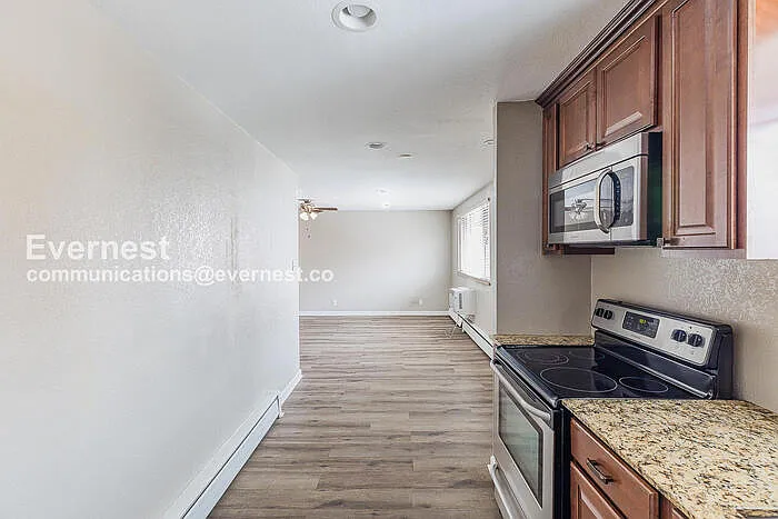 1243 N Washington St #402 — Photo 5