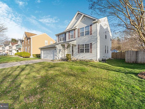 4th image of 8327 Watermill Dr