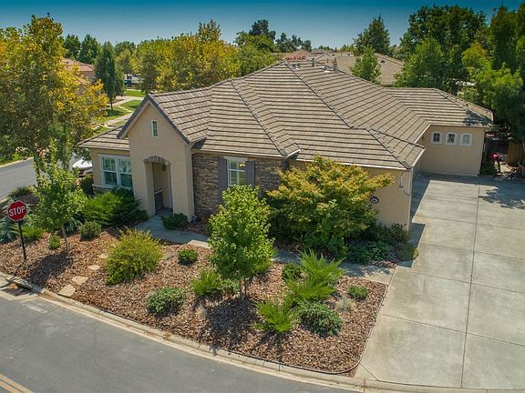 3rd image of 3601 Shingle Creek Ct