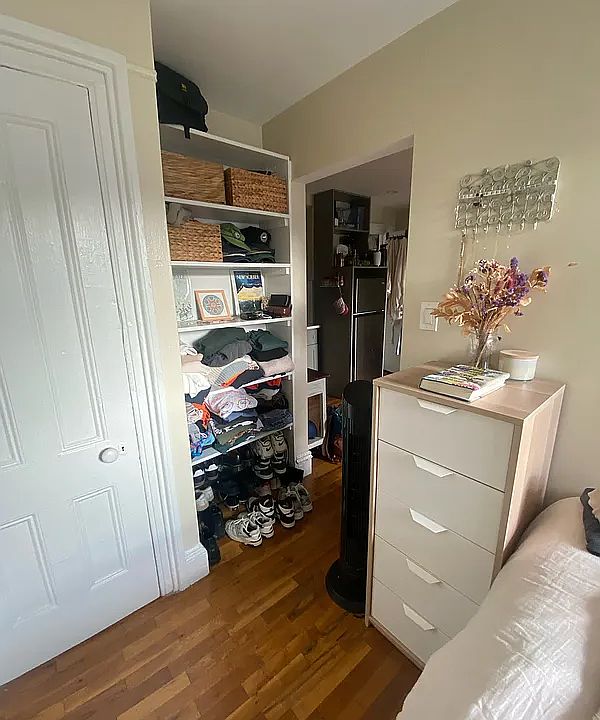 2nd image of 370A Grand Ave #3R