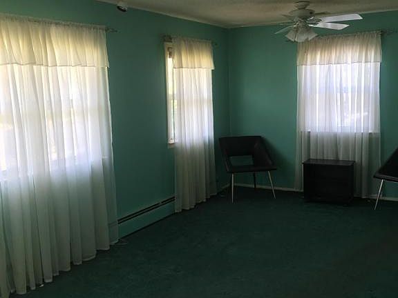 5th image of 400 Terrace Ave