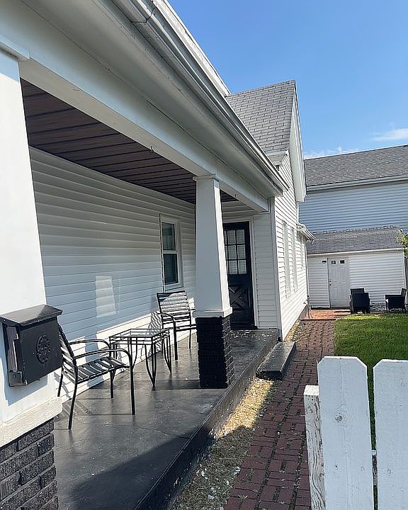 Side Porch.