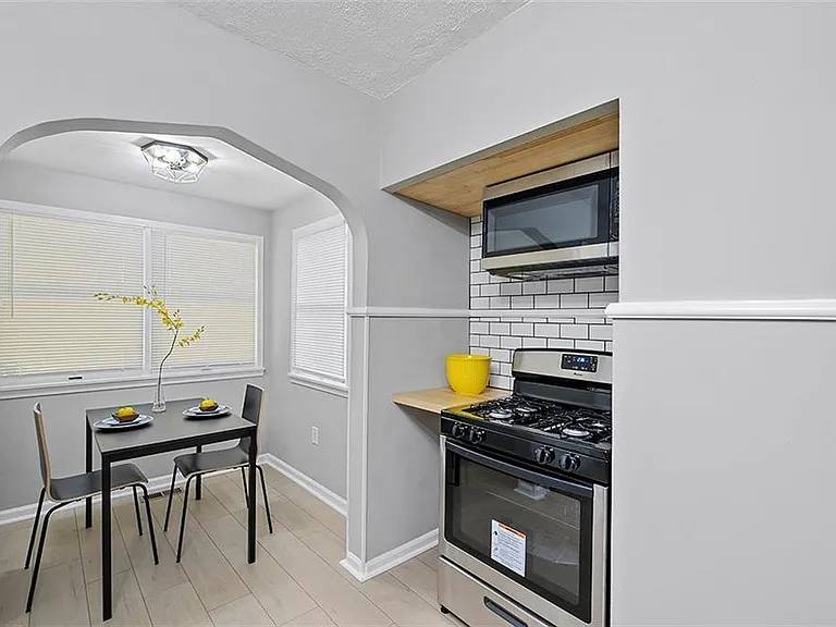 3829 Washington Blvd — Photo 12