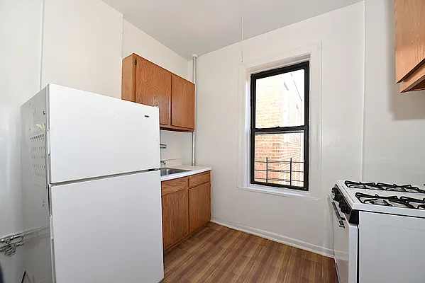 Rented by Keller Williams NYC | media 26