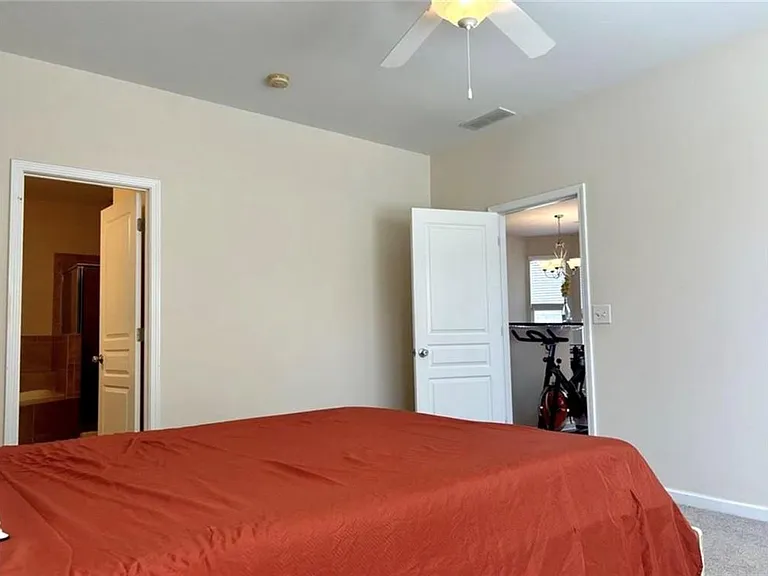 220 Stone Park Dr — Photo 16