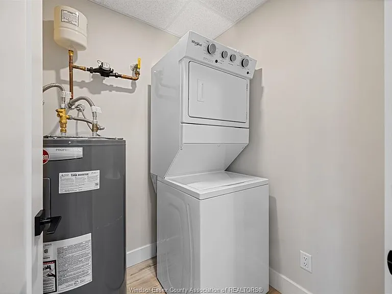 224 Main St E #602 — Photo 11
