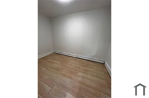 18 Porach St Photo 1