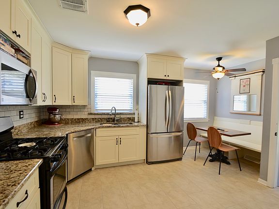 5th image of 9346 S Millard Ave