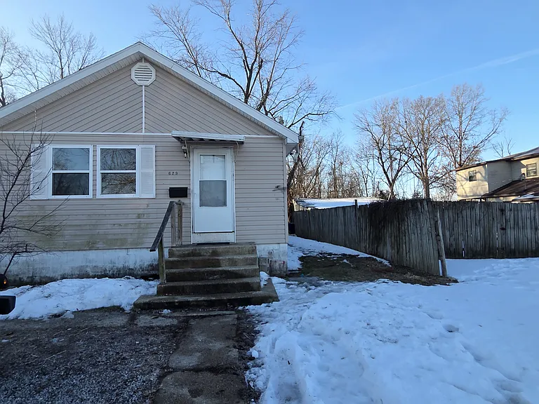 629 Dimick St — Photo 2