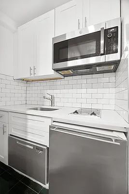 Rented by REAL New York | media 10