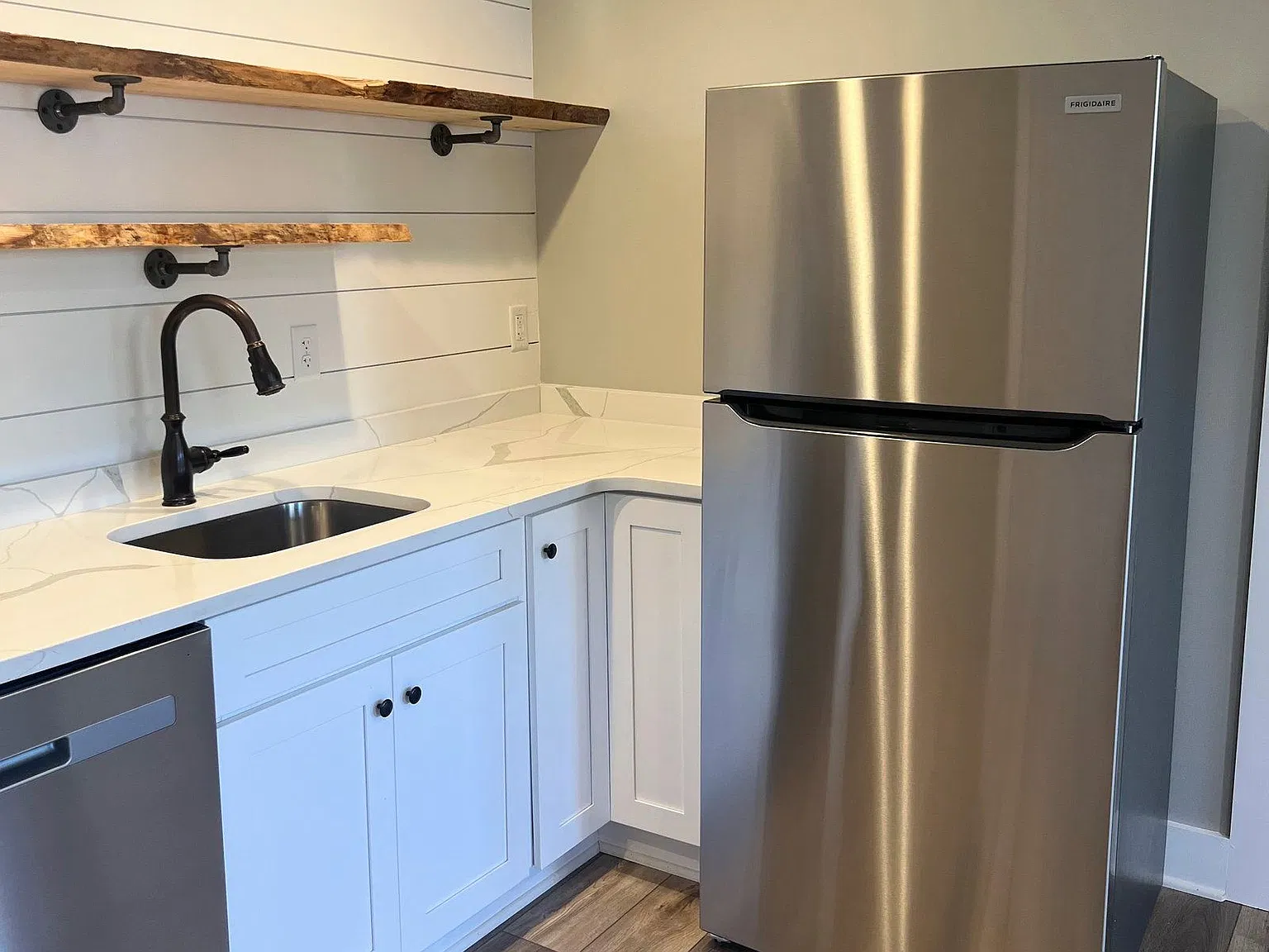 1 bed, 1.0 bath, 600 sqft, $1,125 — Photo 3