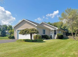 119 Country View Dr, Bellevue, OH 44811