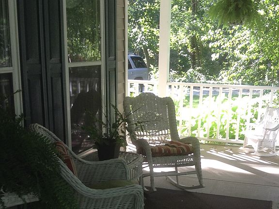 Front porch - West side