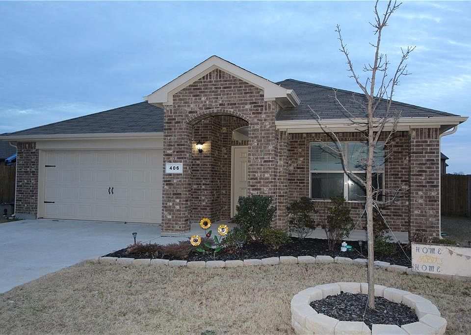 1st image of 406 Keenland Way