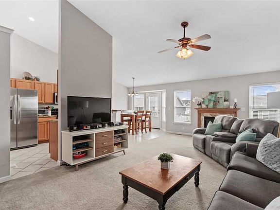 2nd image of 255 Meadow Crest Dr