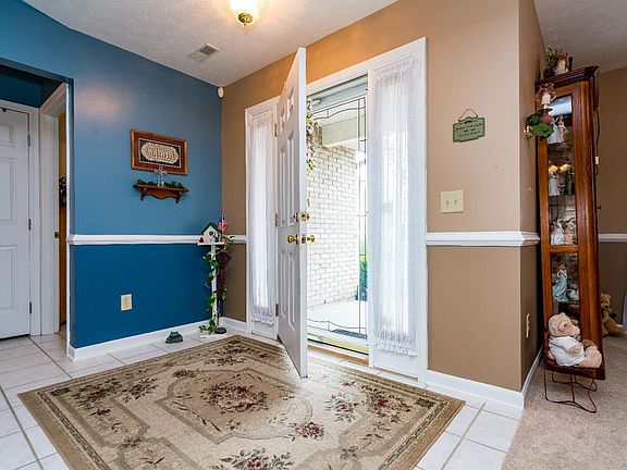 2nd image of 71 Field Crest Dr