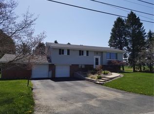 7582 Quarry Rd, Alburtis, PA 18011