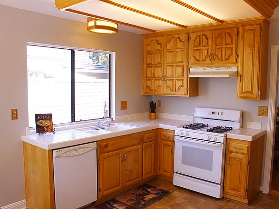3rd image of 4455 Honeyglen Ct