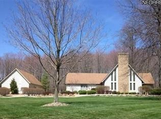 4189 Sheridan Dr, Vienna, OH 44473