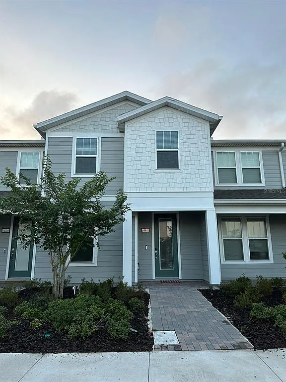 4 bed, 3.0 bath, 1809 sqft, $3,700 — Photo 1