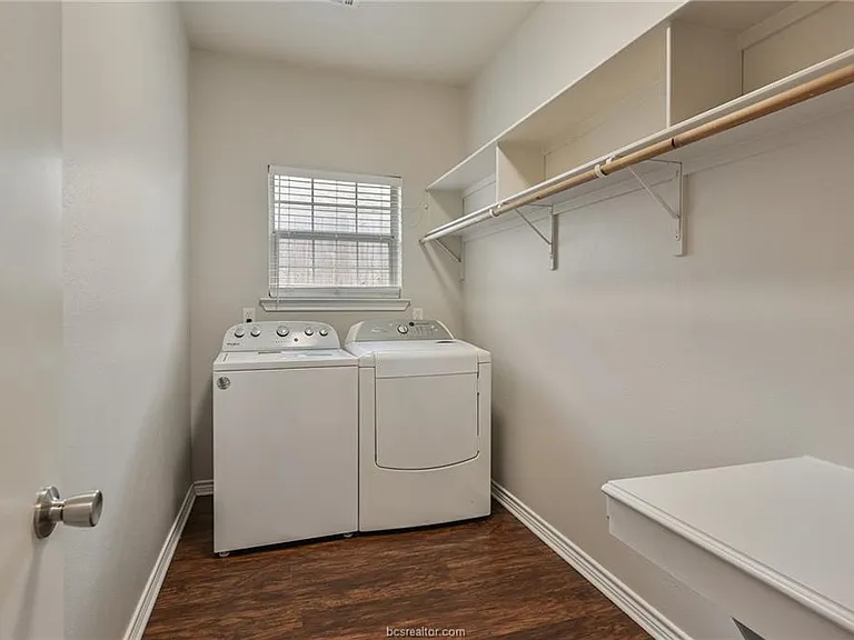 1219 Harrisonburg Ln — Photo 15