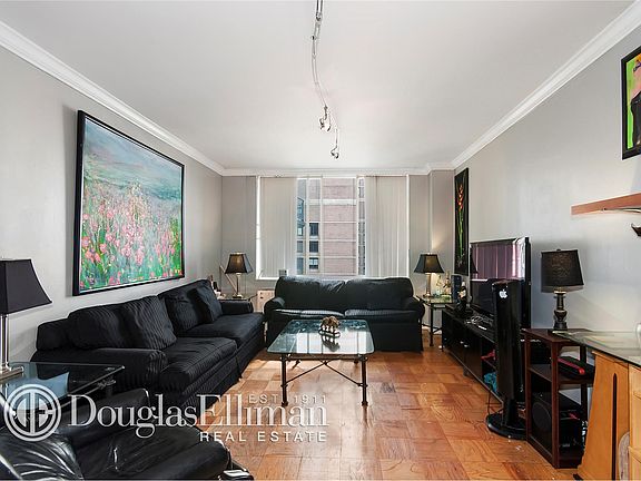 2nd image of 220 E 65th St APT 22K