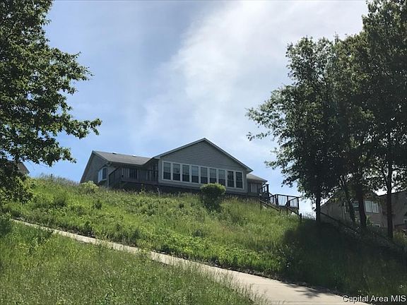 4th image of 8081 Oak Run Dr