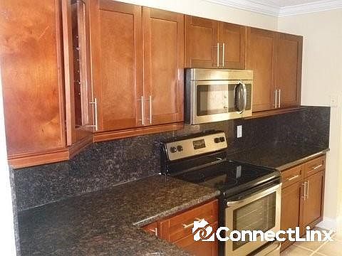 3rd image of 1610 Cypress Pointe Dr