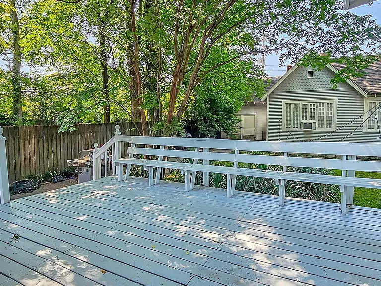 1389 Agnes Pl — Photo 37