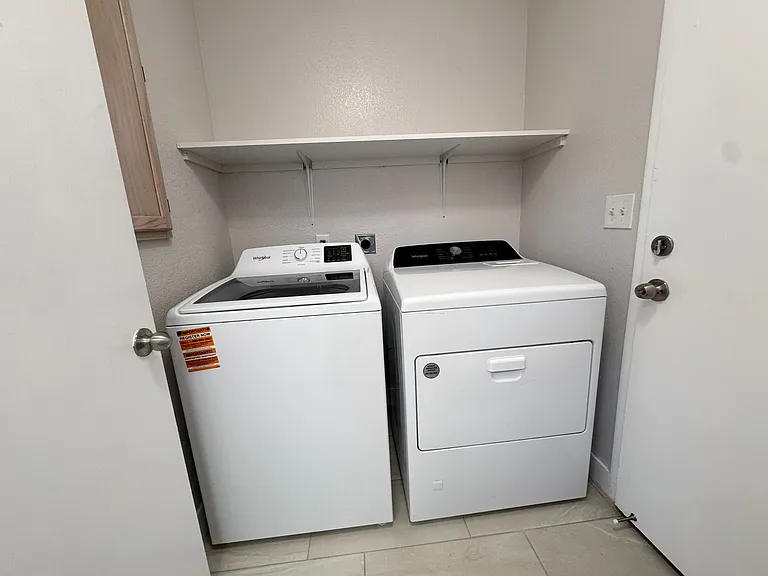9180 Sparklewood Ct — Photo 17