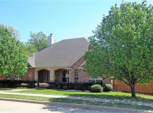 5700 Almond Ln, Fort Worth, TX 76244