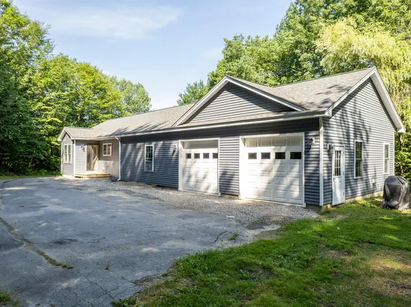 206 Livermore Falls Road, Farmington, ME 04938