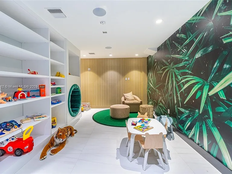 17550 Collins Ave #1203 — Photo 39
