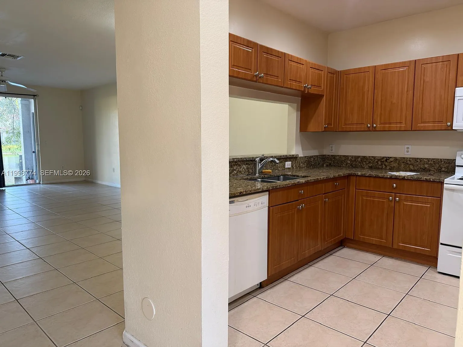 Tuscany 2 Condo — Photo 3