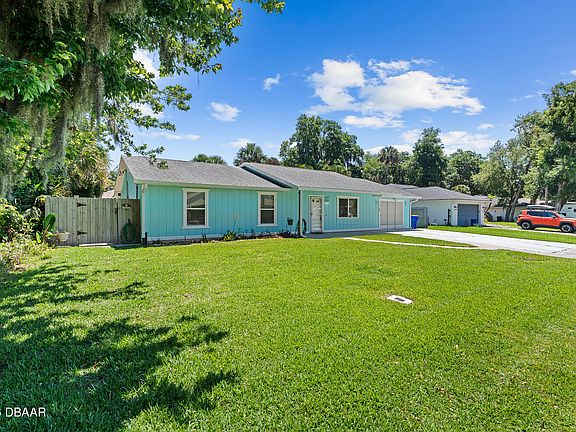 4th image of 1313 Queen Palm Dr