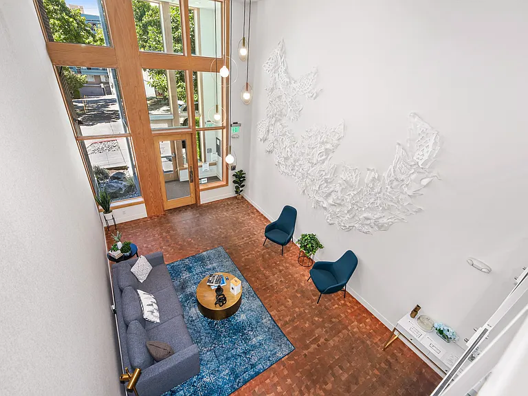 Cora Queen Anne — Photo 35