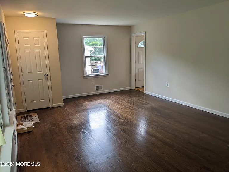 509 Stone Rd — Photo 6