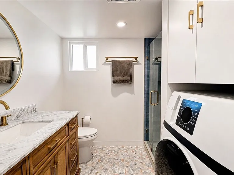 2338 Riverside Dr — Photo 7