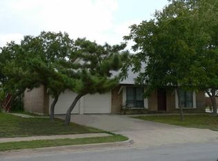 1309 E Timberview Ln, Arlington, TX 76014